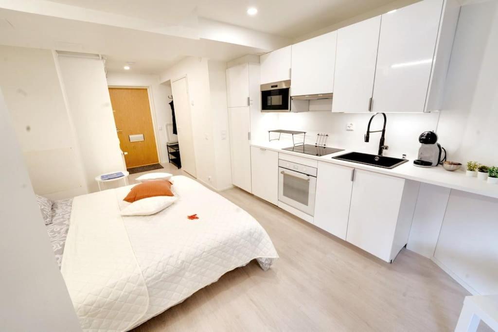 Upea Yksioe+Parveke. Ihastu, Parhaalla Paikalla. Tampere Extérieur photo